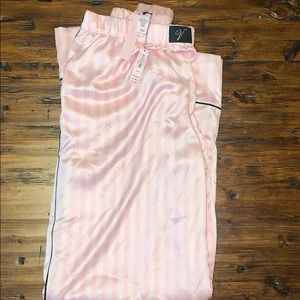 VS Pajama Pants Tags ON